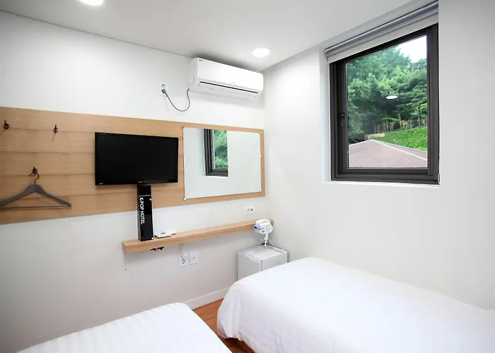 Ziyolk Station Hotel 3*